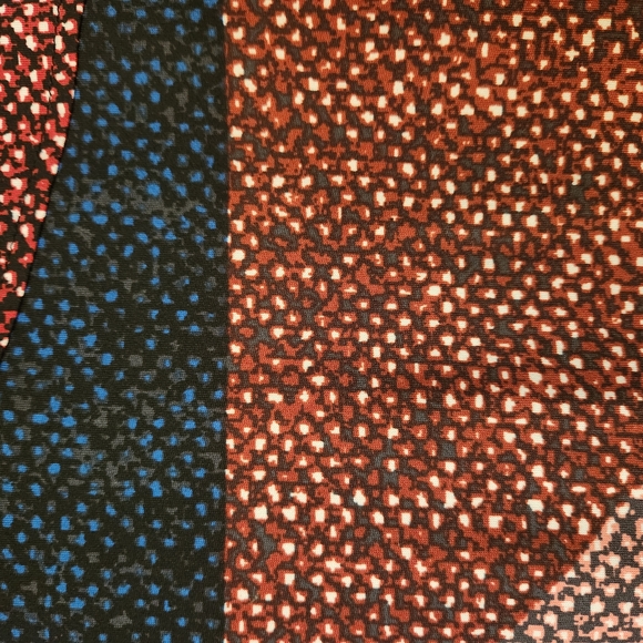 Abstract Patterned Skirt - Picture 5 of 6